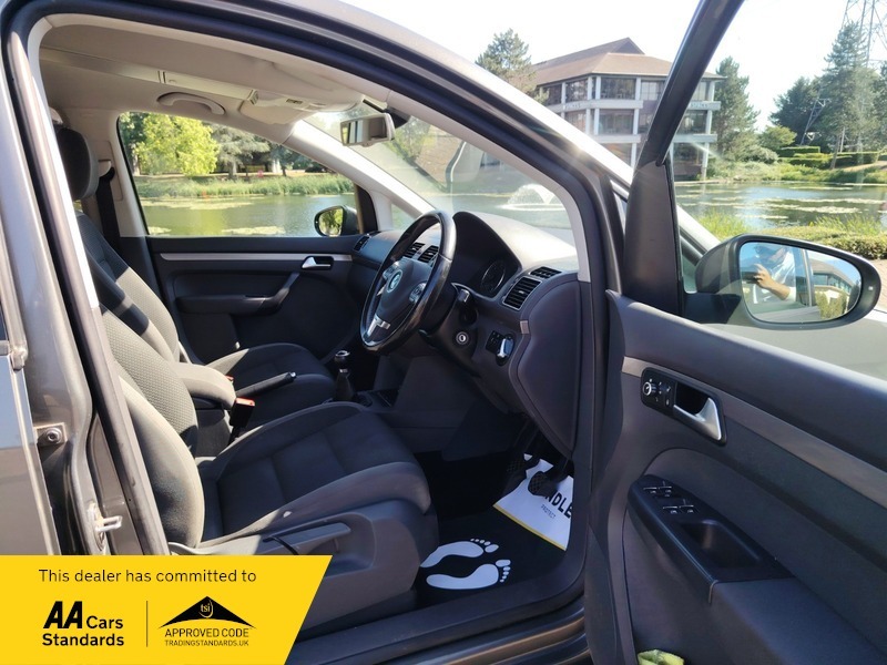 Volkswagen Touran Se Tdi Dsg Black #22