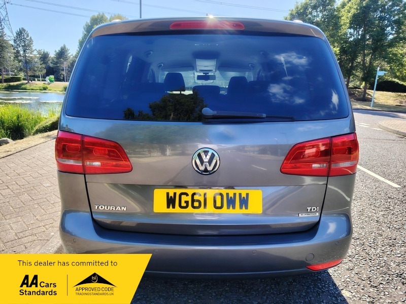 Volkswagen Touran Se Tdi Dsg Black #7