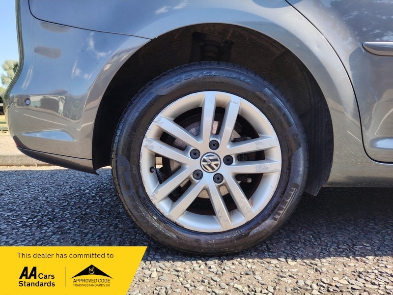 Volkswagen Touran Se Tdi Dsg Black #19