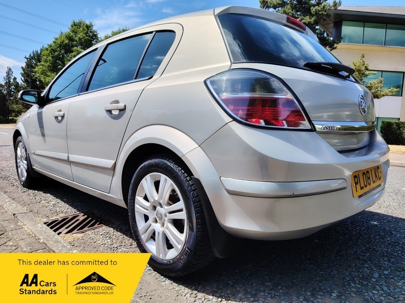 Vauxhall Astra 1.8I Exclusiv Black Twin Top 17 Black #19
