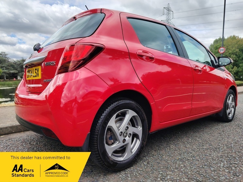 Toyota Yaris 1.5 Vvt-h Active Hatchback Hybrid E-cvt Grey #21