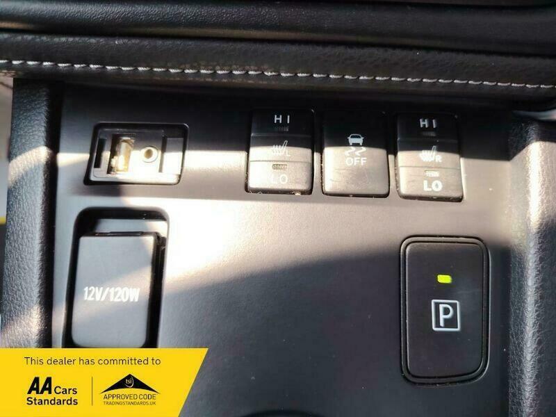Toyota Auris Hybrid 1.8 Vvt-i Hsd Business Edition 5-Dr Red #33