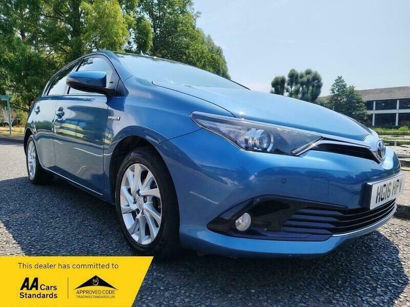 Toyota Auris Hybrid 1.8 Vvt-i Hsd Business Edition 5-Dr Red #14