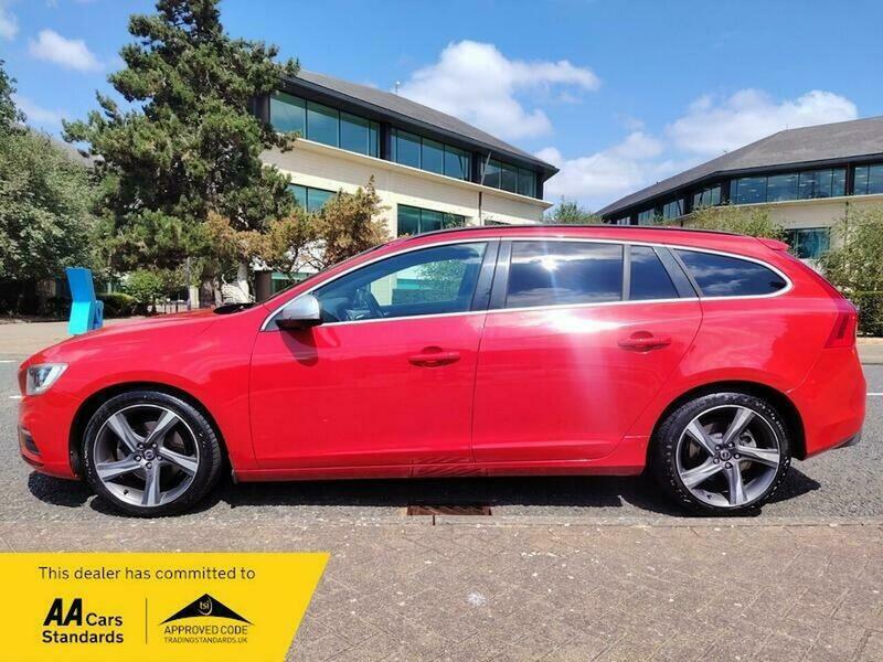 Volvo V60 2.0 D4 R-design Nav Red #4