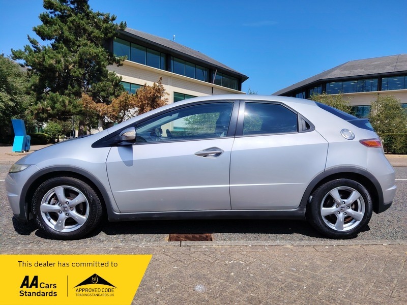 Honda Civic 1.8 I-vtec Es Hatchback Silver #4