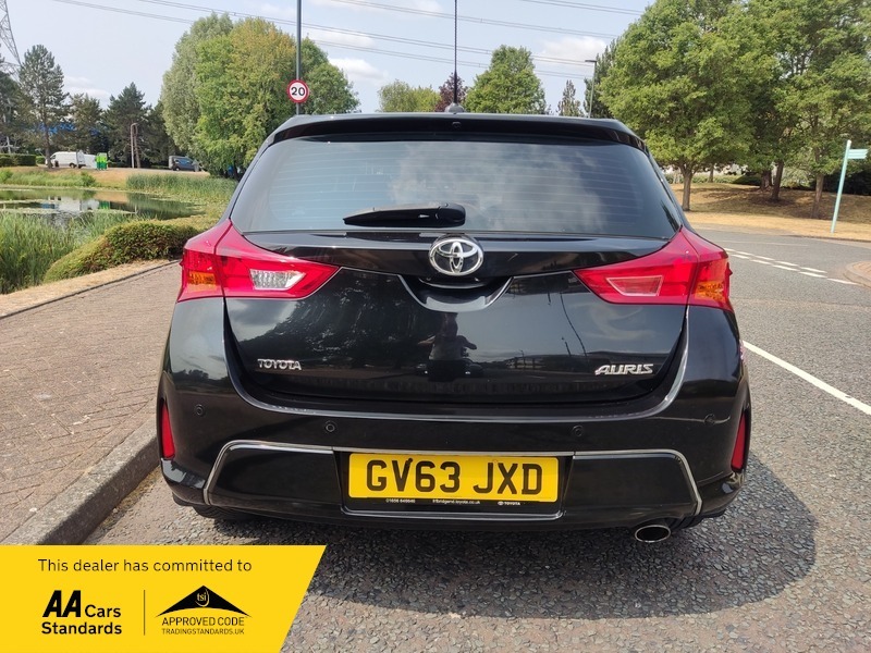 Toyota Auris 1.6 V-matic Icon Hatchback Black #6