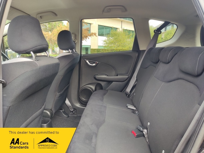 Honda Jazz I-vtec Ex Black #37