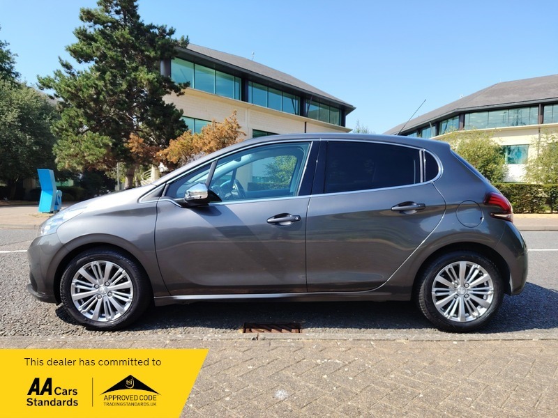 Peugeot 208 1.2 Puretech Allure Hatchback Grey #4