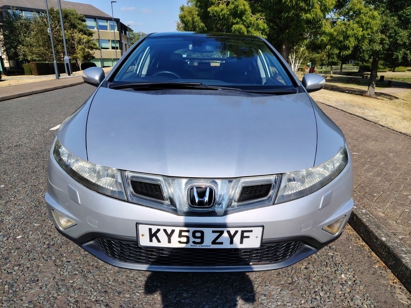 Honda Civic 1.8 I-vtec Es Gt Silver #2