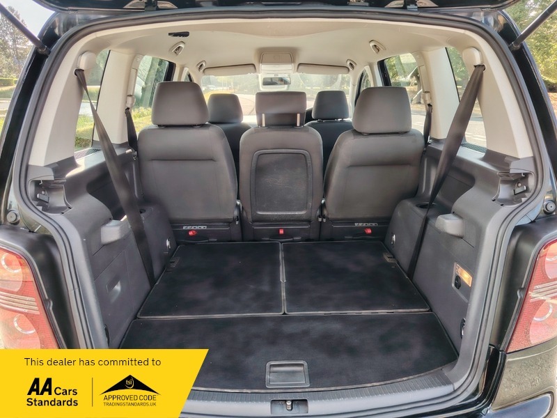 Volkswagen Touran 1.4 Tsi Match 7 Seats Silver #10