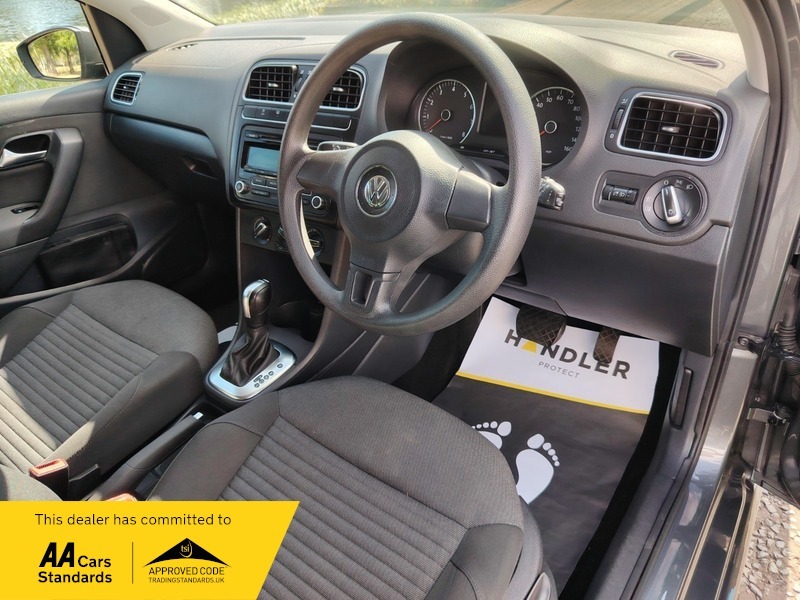 Volkswagen Polo Hatchback White #23