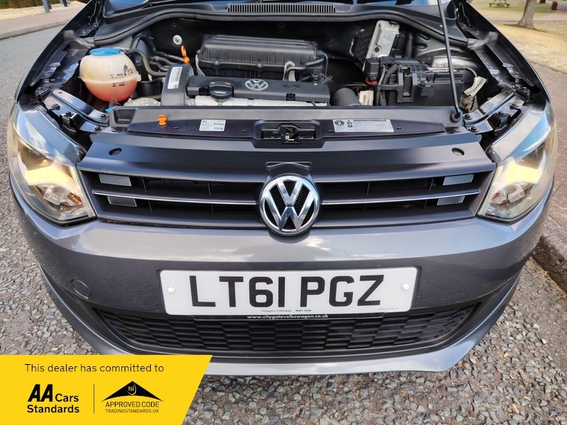 Volkswagen Polo Hatchback White #36