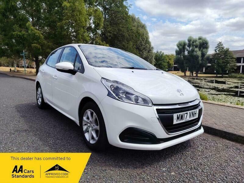 Peugeot 208 1.2 Puretech Active Hatchback White