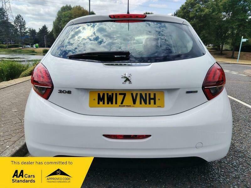 Peugeot 208 1.2 Puretech Active Hatchback White #6