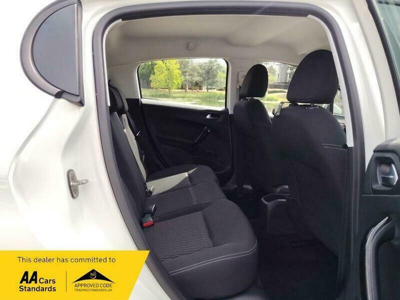 Peugeot 208 Ps Black #26