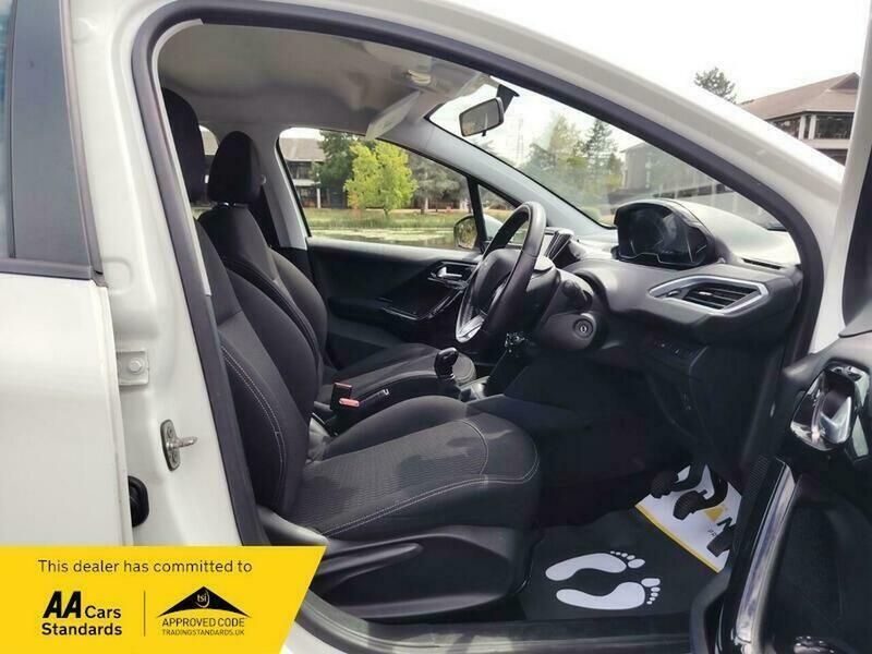 Peugeot 208 Ps Black #24