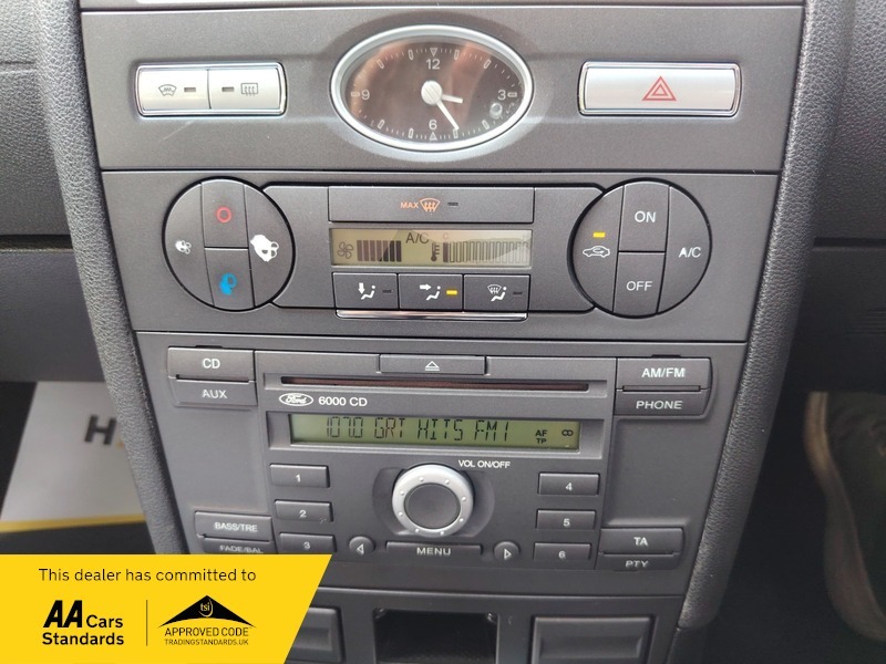 Ford Mondeo 2.0 Ghia X Red #29