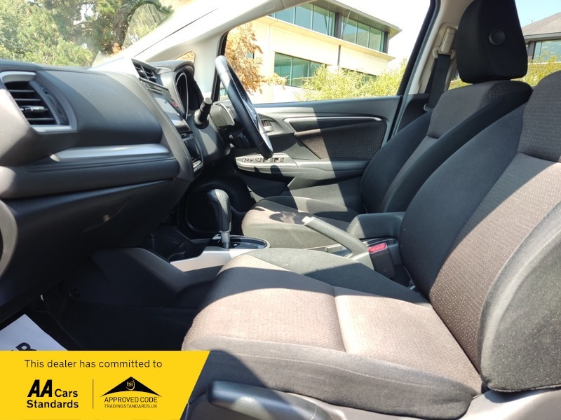 Honda Jazz Jazz Se I-vtec Red #42