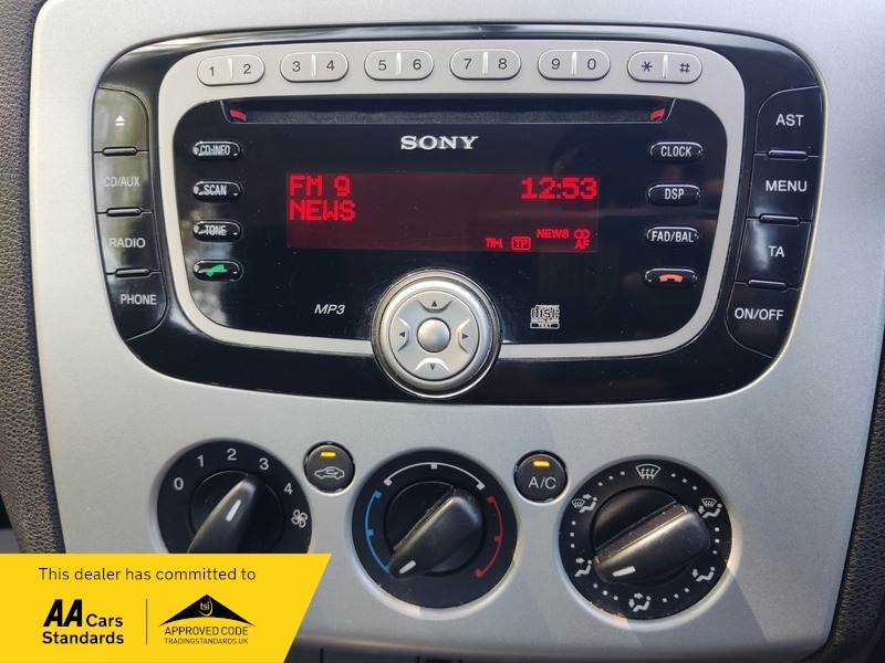 Ford Focus 2008 2.5 Siv St-2 Hatchback 224 Red #20