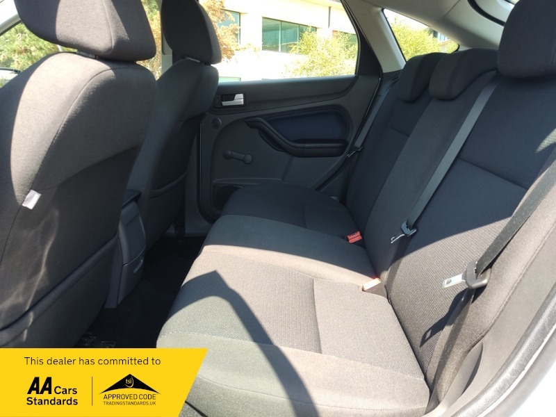 Ford Focus 2008 2.5 Siv St-2 Hatchback 224 Red #28