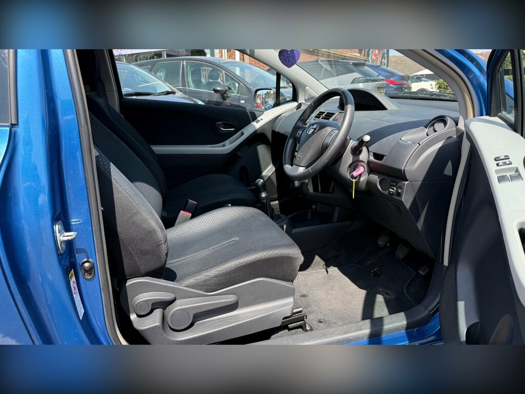 Toyota Yaris 1.4 D-4d Tr Multimode Grey #26
