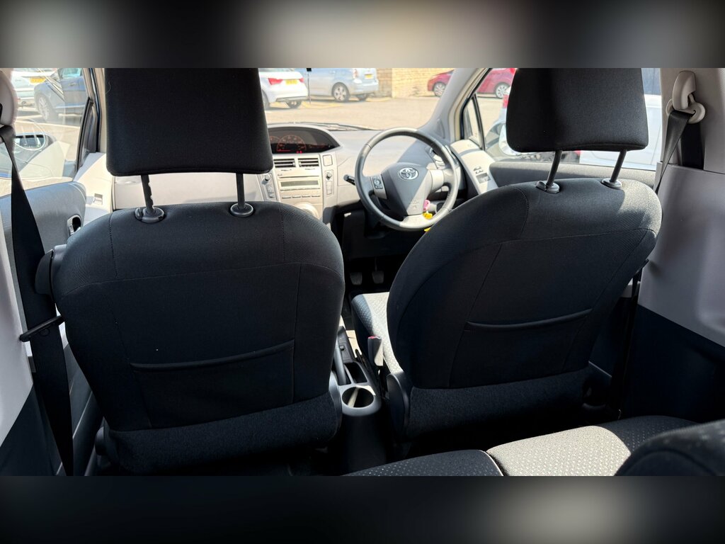 Toyota Yaris 1.4 D-4d Tr Multimode Grey #23