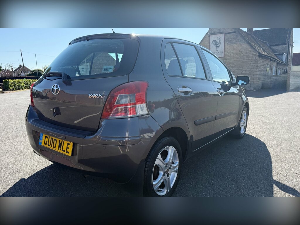 Toyota Yaris 1.33 Dual Vvt-i Tr Hatchback Multimode Grey #2