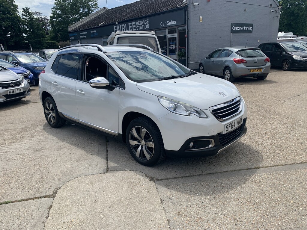Peugeot 2008 1.6 E-hdi Allure White #2