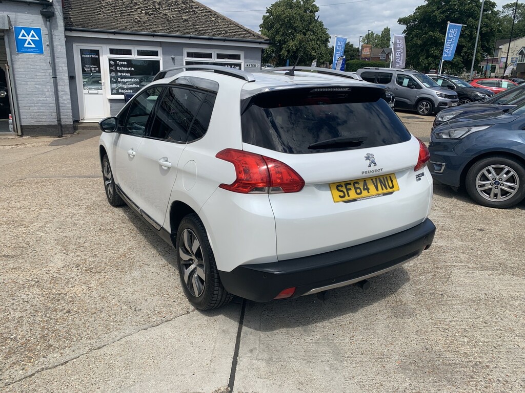 Peugeot 2008 1.6 E-hdi Allure White #6