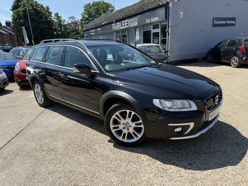 Volvo XC70 Estate 2.4 Se Lux D5 Awd 215Hp 2014 Black