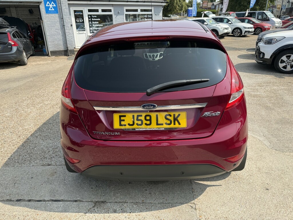Ford Fiesta Hatchback 1.4 Titanium 2009 Red #5