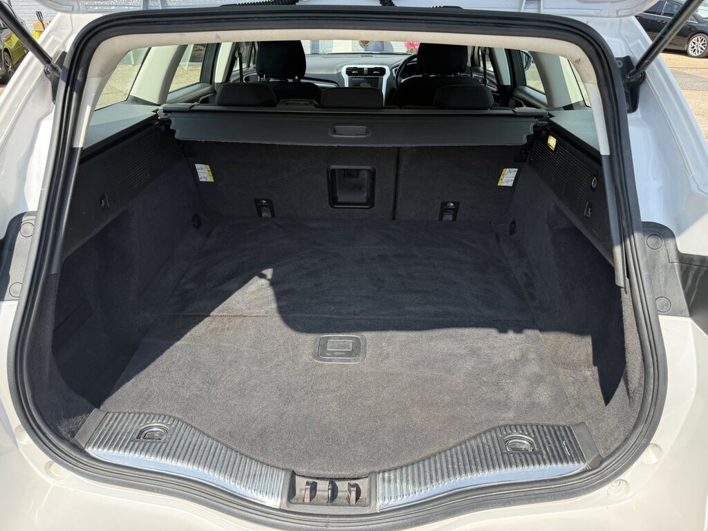 Ford Mondeo 2.0 Tdci Zetec NA66KZP White #5
