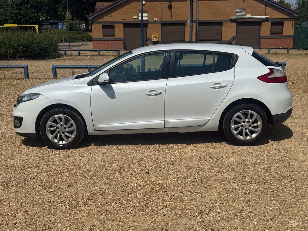 Renault Megane 1.5 Dci Dynamique Tomtom Euro 5 Ss White #6