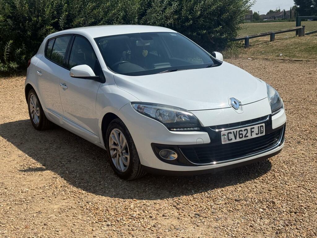 Renault Megane 1.5 Dci Dynamique Tomtom Euro 5 Ss White #3