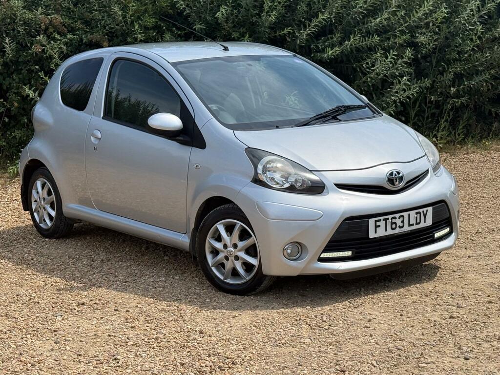 Toyota Aygo Mode Silver #2