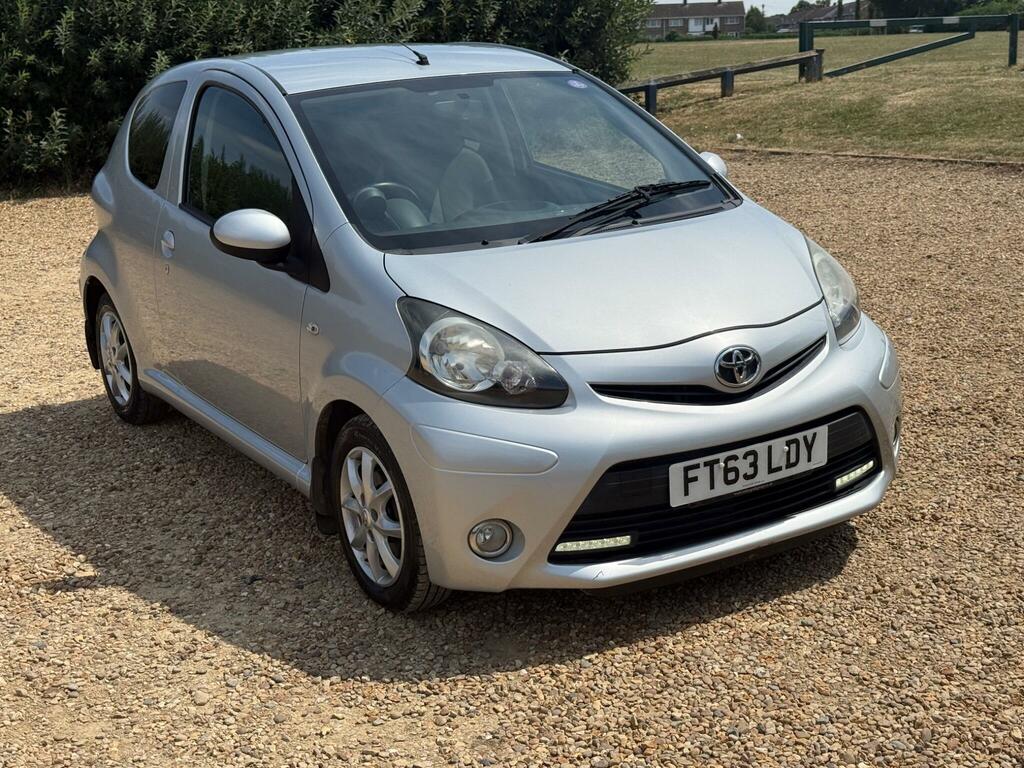 Toyota Aygo Mode Silver #3