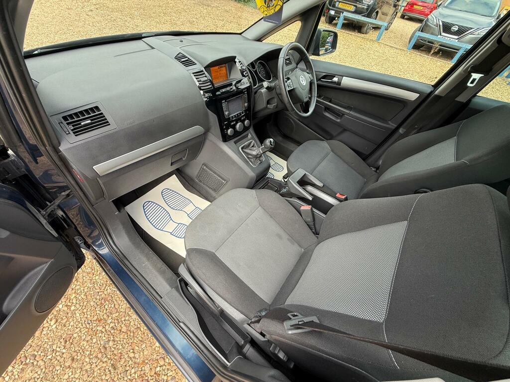 Vauxhall Zafira 1.6 16V Exclusiv Mpv Euro 5 115 Silver #20