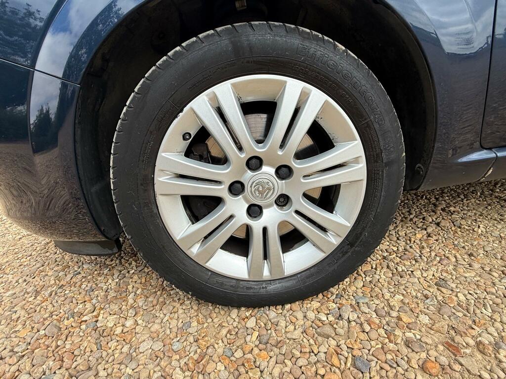 Vauxhall Zafira 1.6 16V Exclusiv Mpv Euro 5 115 Silver #15