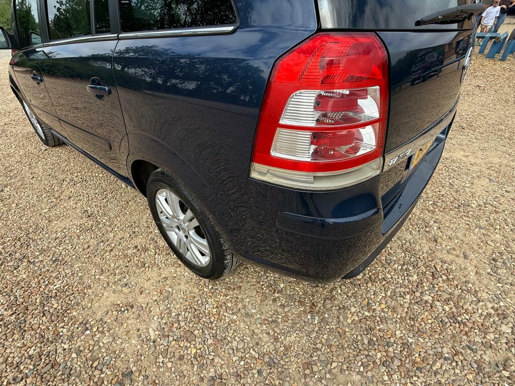Vauxhall Zafira 1.6 16V Exclusiv Mpv Euro 5 115 Silver #16