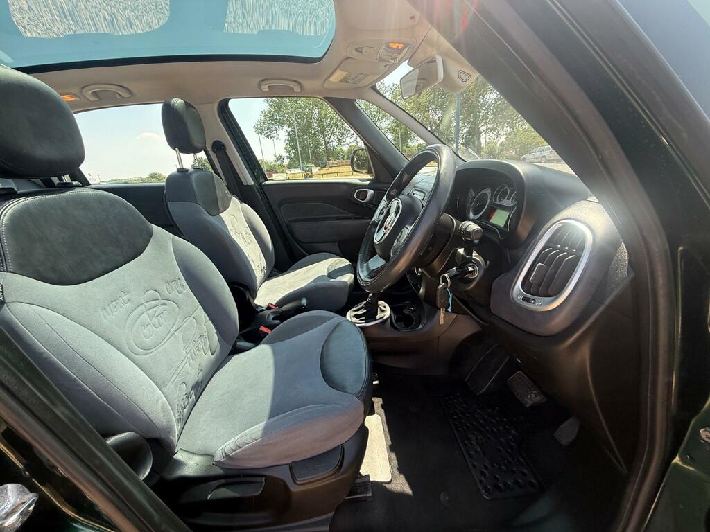 Fiat 500L Easy White #32
