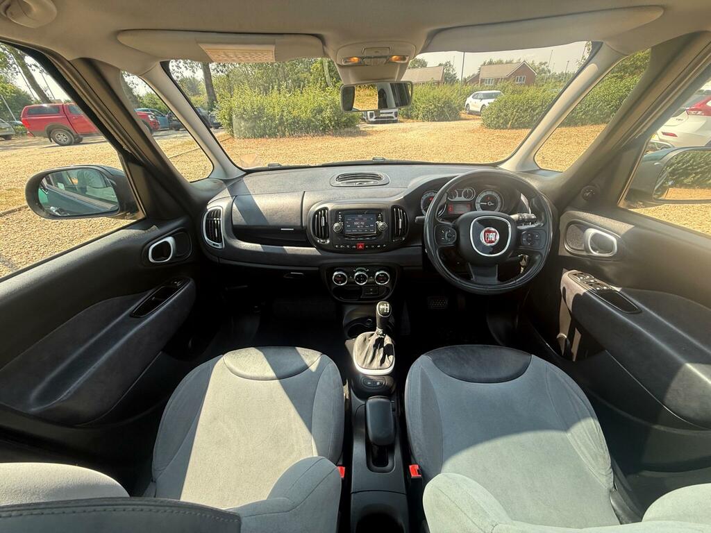 Fiat 500L Easy White #24