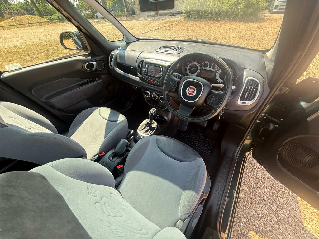Fiat 500L Easy White #33