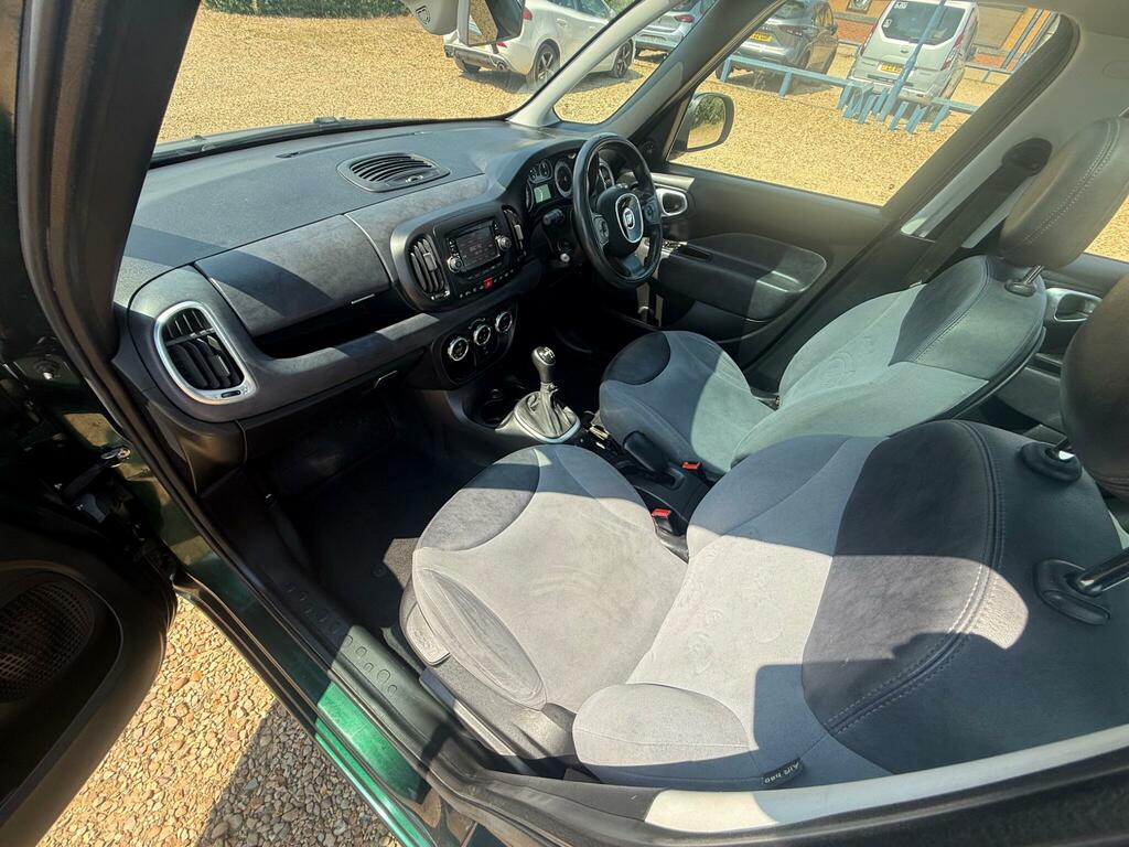 Fiat 500L Easy White #21