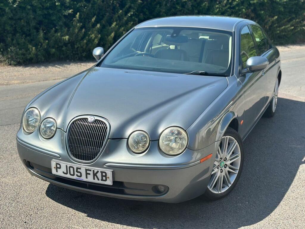 Jaguar S-Type Saloon 2.5 Red #23