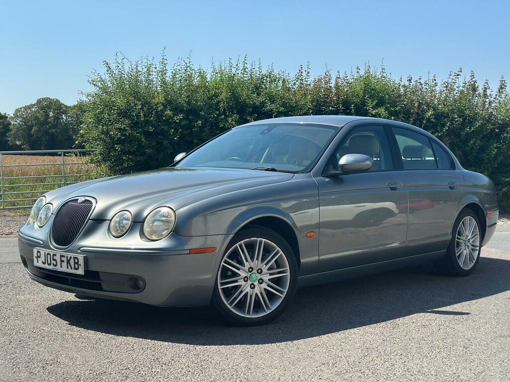 Jaguar S-Type Saloon 2.5 Red #25
