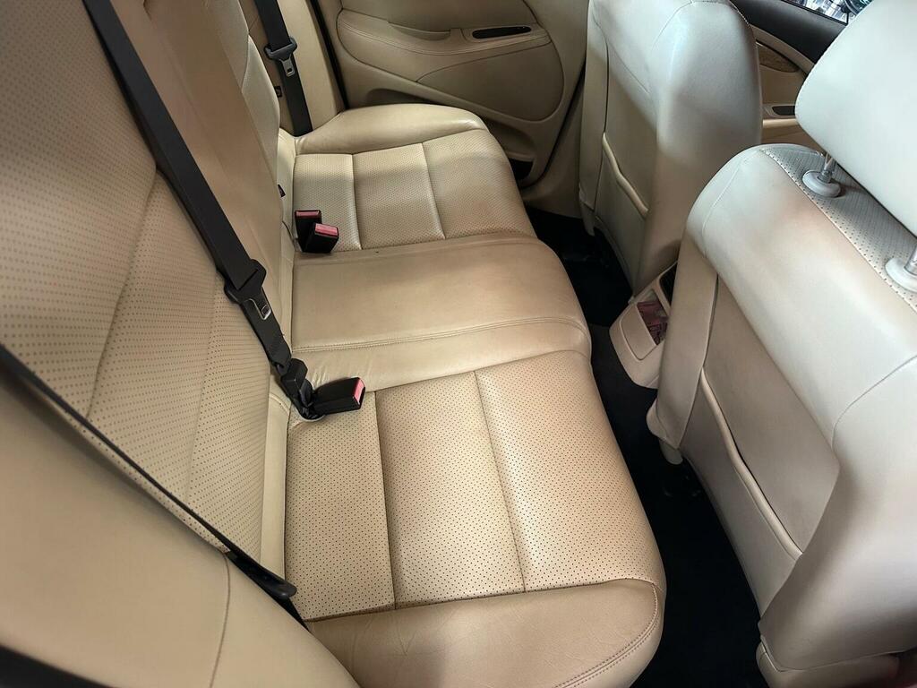 Jaguar S-Type Saloon 2.5 Red #13