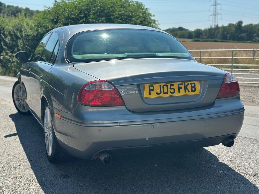 Jaguar S-Type Saloon 2.5 Red #8