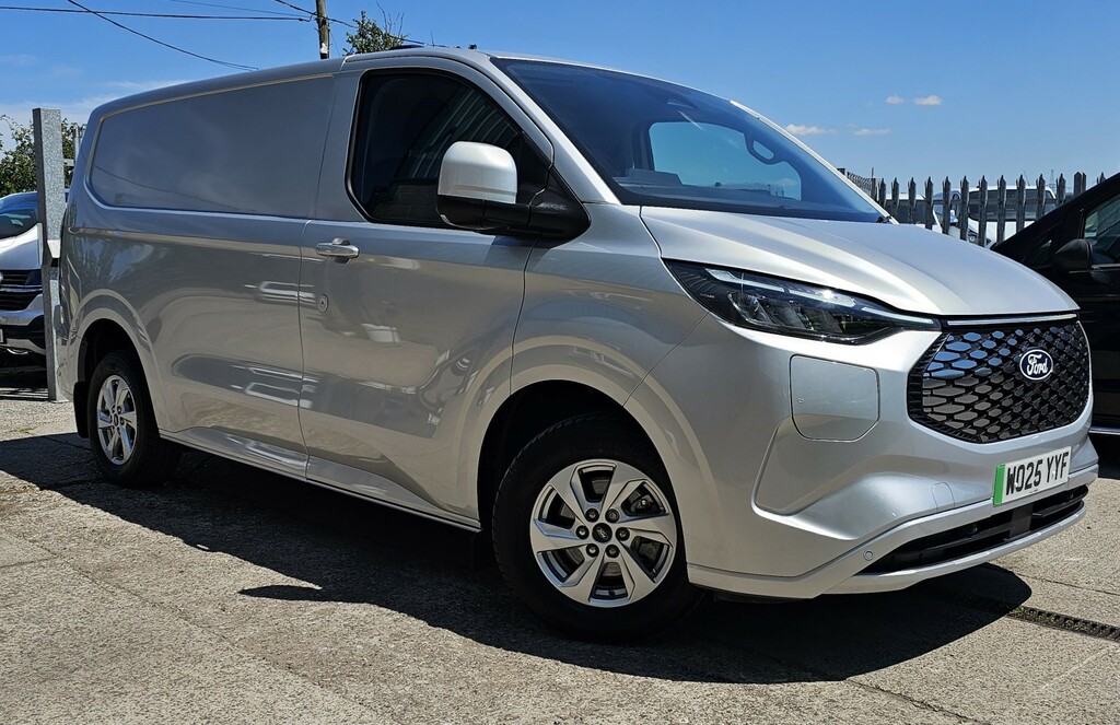 Ford Transit Custom Panel Van 320 65Kwh Limited L1 H1 20252 Silver