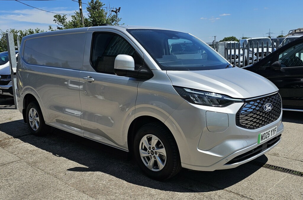 Ford Transit Custom Panel Van 320 65Kwh Limited L1 H1 20252 Silver #5