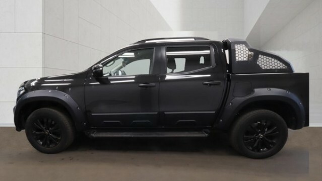 Mercedes-Benz X Class Pickup White #12